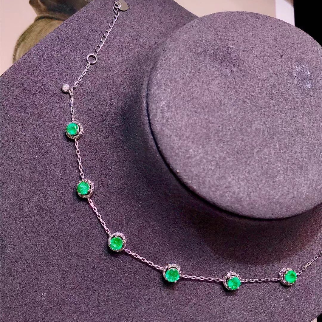 14K GOLD 1.4 CT VIVID GREEN NATURAL EMERALD BRACELET: Title:14K GOLD 1.4 CT VIVID GREEN NATURAL EMERALD BRACELET Description:Ref:230678233Gold Content:14K GoldMain Gemstone:EmeraldShape:RoundCarat Weight:1.4ct Color:Vivid GreenTreatment:NaturalCut Grade: