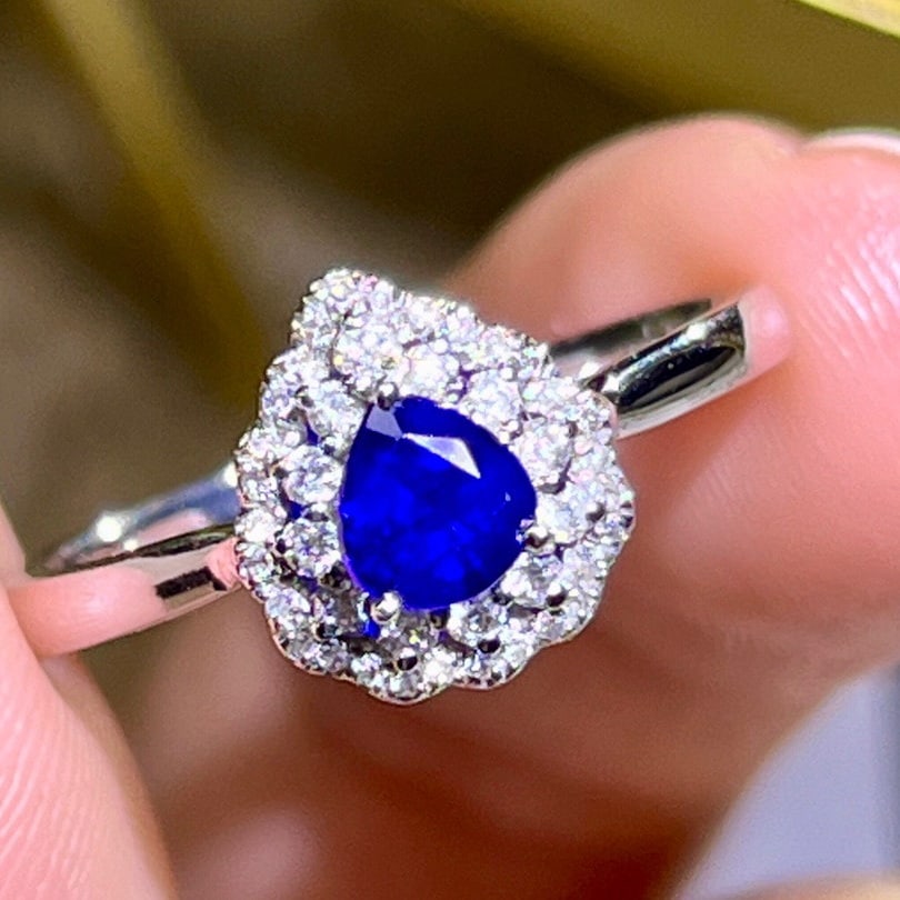 14K GOLD 0.68 CTW NATURAL SAPPHIRE and DIAMOND RING - 2