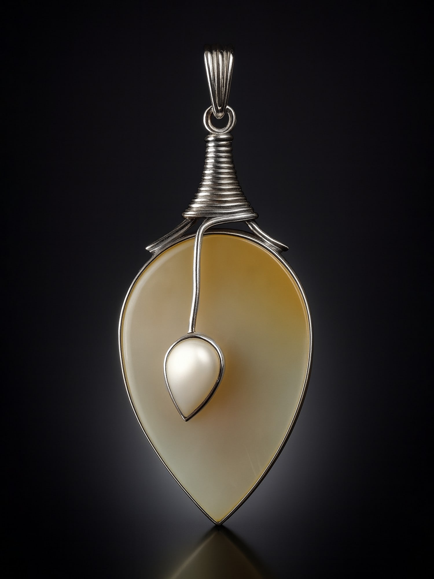 Shell Designer Pendant: Title: Shell Designer Pendant Description: They say shells have the power to reveal as well as contain the deeper mysteries of the wearer. A mnemoactive object, a carefully selected shell is the