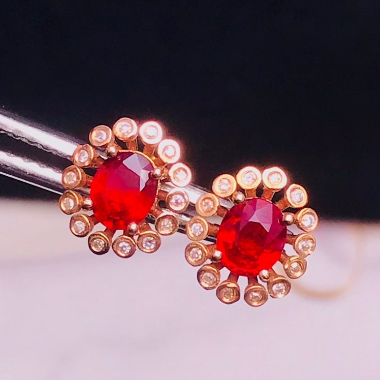 14K GOLD 0.84 CT VIVID RED NATURAL RUBY and DIAMOND EARRINGS - 3