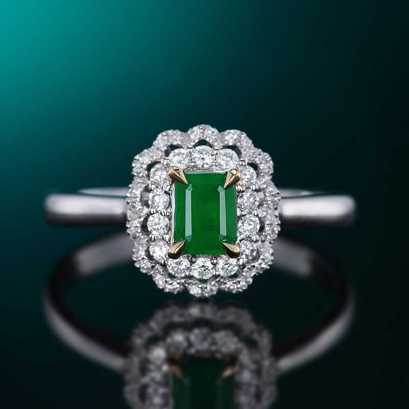 14K GOLD 0.58 CTW VIVID GREEN NATURAL EMERALD and DIAMOND RING: Title:14K GOLD 0.58 CTW VIVID GREEN NATURAL EMERALD and DIAMOND RING Description:Ref:230678163Gold Content:14K GoldRing Size:7.25USMain Gemstone:EmeraldNumber of stones:1Shape:OctagonalCarat Weight:0.