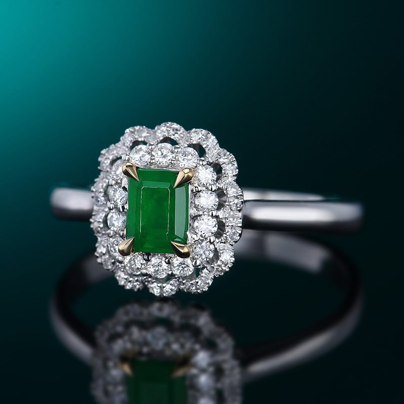 14K GOLD 0.58 CTW VIVID GREEN NATURAL EMERALD and DIAMOND RING - 2
