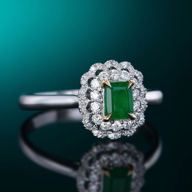 14K GOLD 0.58 CTW VIVID GREEN NATURAL EMERALD and DIAMOND RING - 3