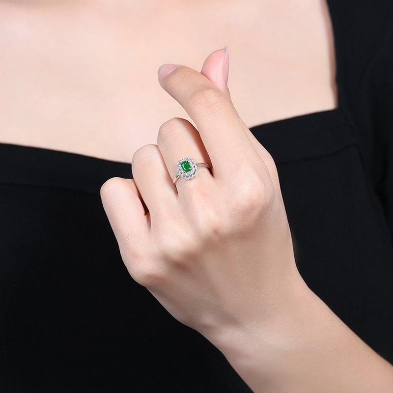 14K GOLD 0.58 CTW VIVID GREEN NATURAL EMERALD and DIAMOND RING - 6