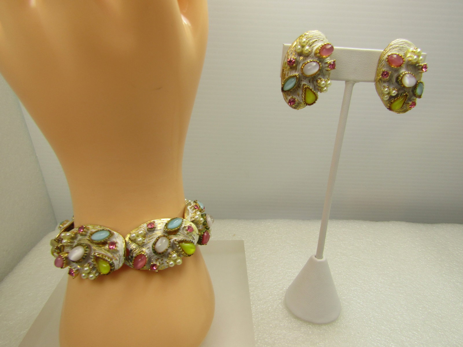 Vintage Har Signed Enameled Raised Rhinestone, Bracelet, Clip Earrings Set, signed HAR, 1950's, RARE (1 of 11)