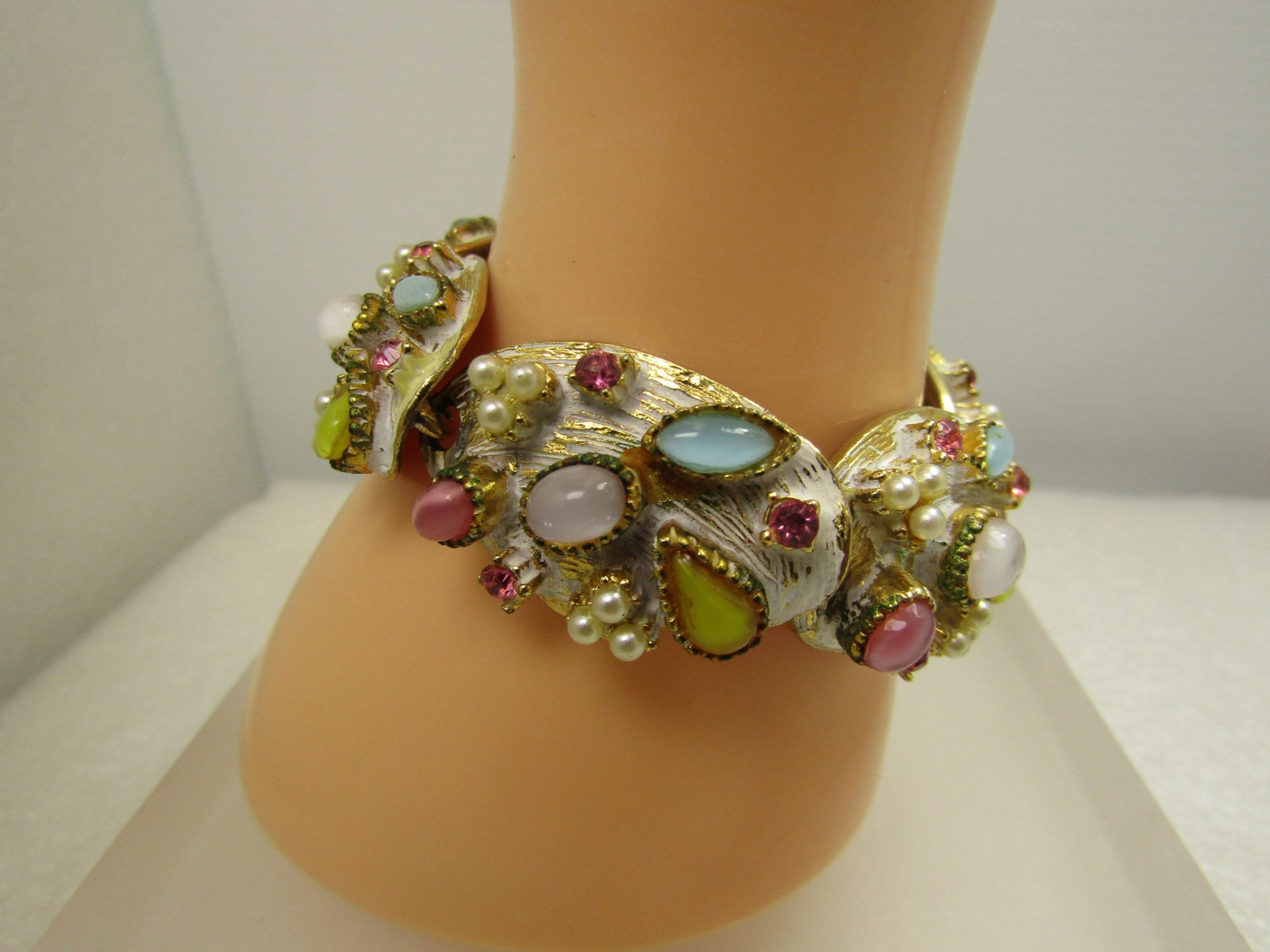 Vintage Har Signed Enameled Raised Rhinestone, Bracelet, Clip Earrings Set, signed HAR, 1950's, RARE - 3