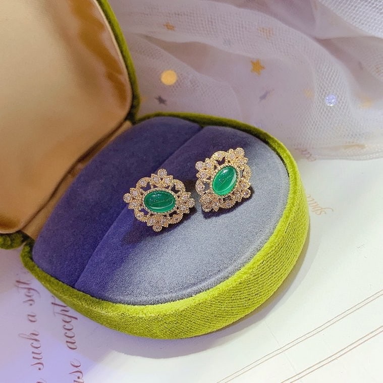 14K GOLD 0.90 CT VIVID GREEN NATURAL EMERALD and DIAMOND EARRINGS - 3