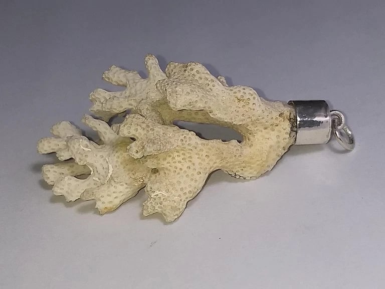 Alberto Juan Hand Made White Branch Coral Sterling Silver Pendant - 3