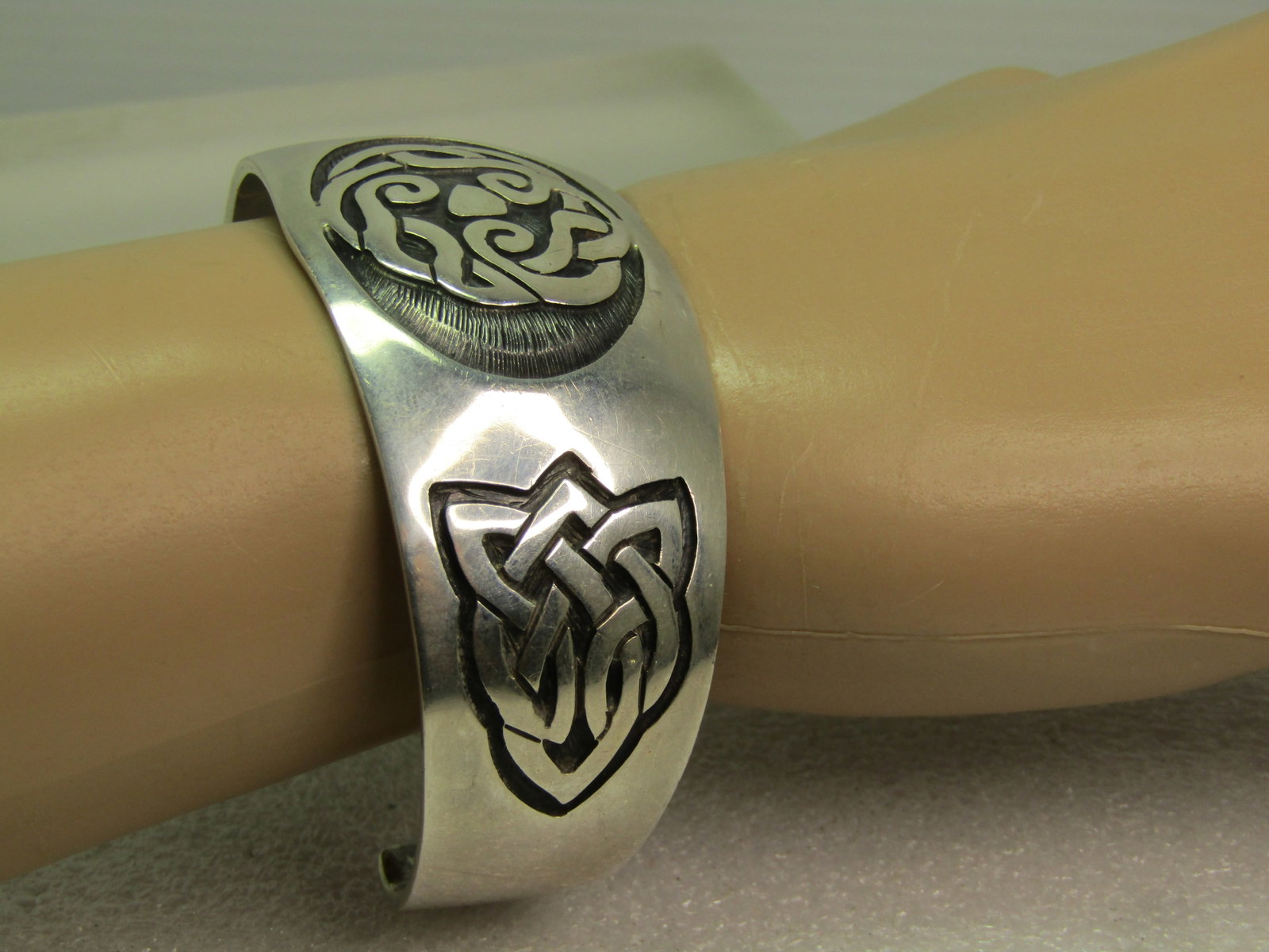 Vintage Sterling Celtic Knot Cuff Bracelet, Mexico, Signed TM253, 1980's-1990's - 7
