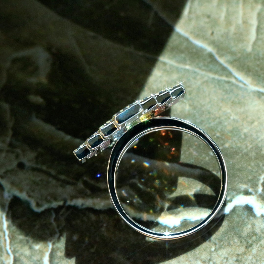 14K GOLD 4.05 CT NATURAL SAPPHIRE and DIAMOND RING - 3