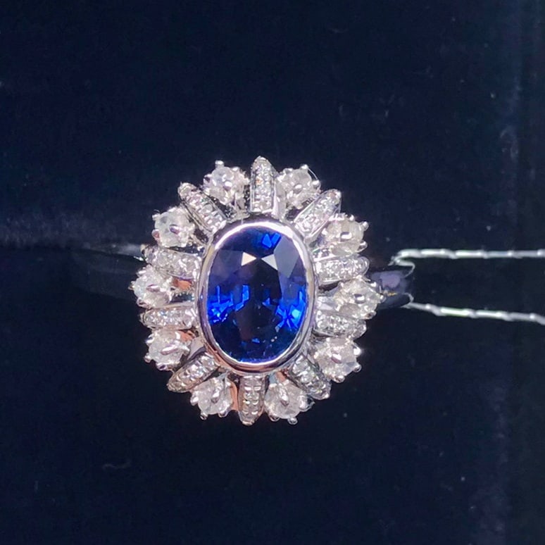 14K GOLD 1.42 CT VIVID BLUE NATURAL SAPPHIRE and DIAMOND RING - 2
