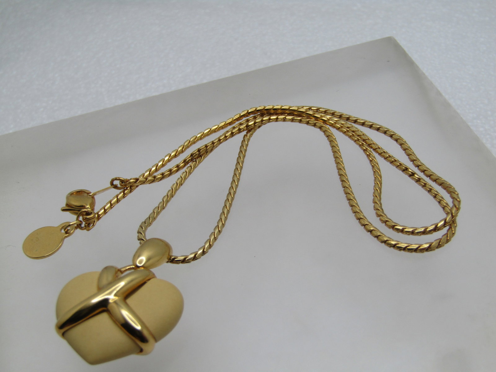 Vintage Wedgwood Wrapped Heart Necklace, 18" Original Box, Chelsea Collection, 1990's - 11