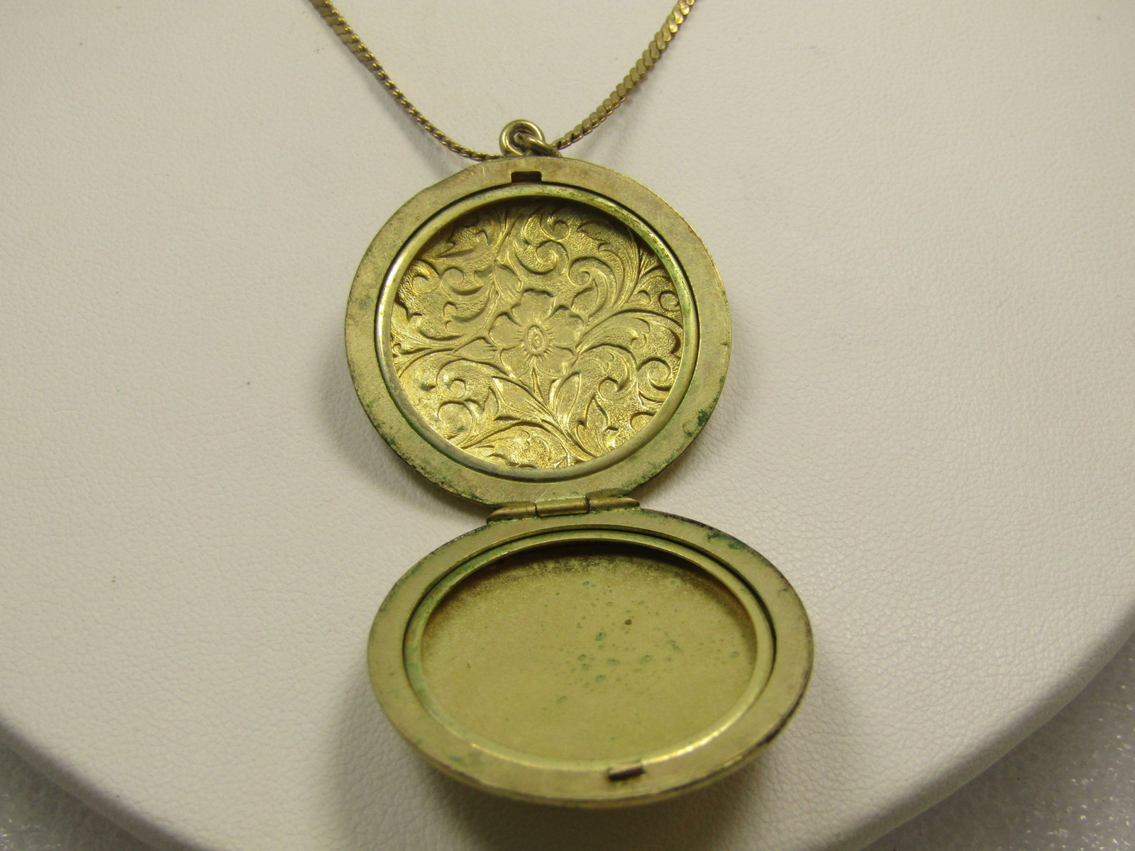 Vintage 14kt G.F. Floral Locket Necklace, 24". Signed JMI, 1950's-1960's - 3