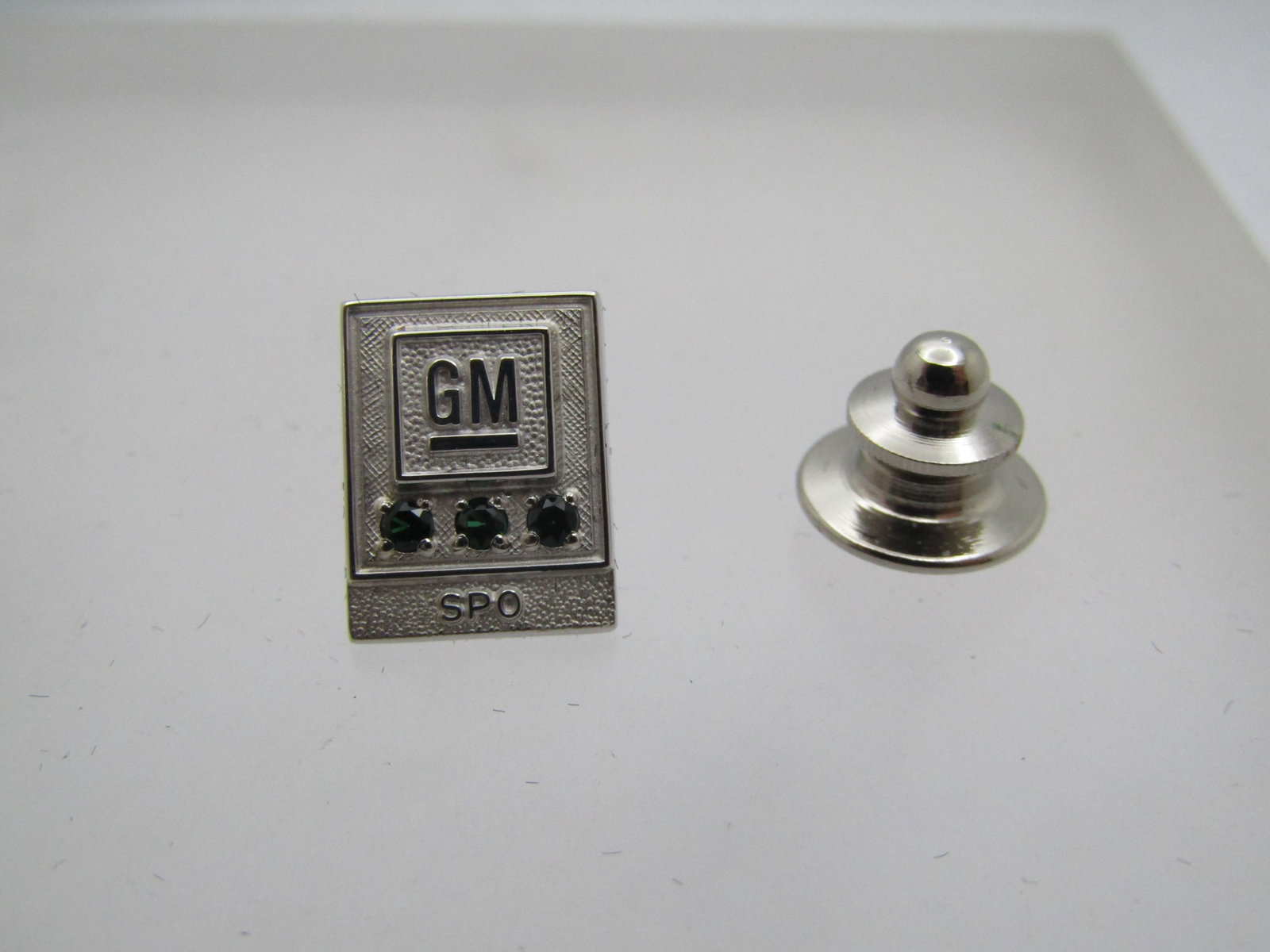 Vintage 10kt G.F. Emerald General Motors SPO Tack Pin, In Original Box - 4