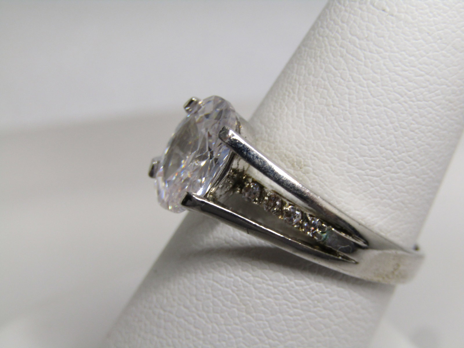 Vintage Amethyst Baguette Stepped Ring, Sz. 8, Avon, 1970's-1980's, Gold Plated - 4