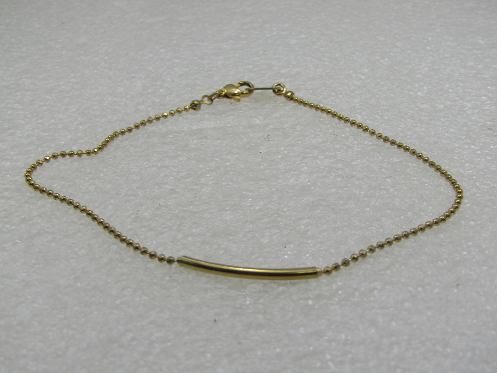 10kt G.F. Ankle Bracelet, Bead Link & Bar Center, 10": 10kt G.F. Ankle Bracelet, Bead Link & Bar Center, 10", This has a center curved 1.8mm 1" curved bar with bead links on each side making up the 9" remaining inches of the 10" anklet. The bead link is