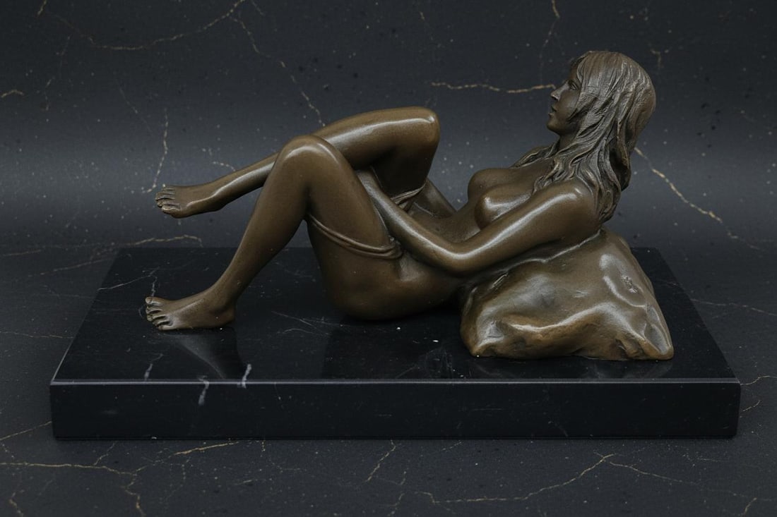 Mavchi Signed Art Nouveau Bronze Sculpture Nude Woman Statue on Marble Base - 3