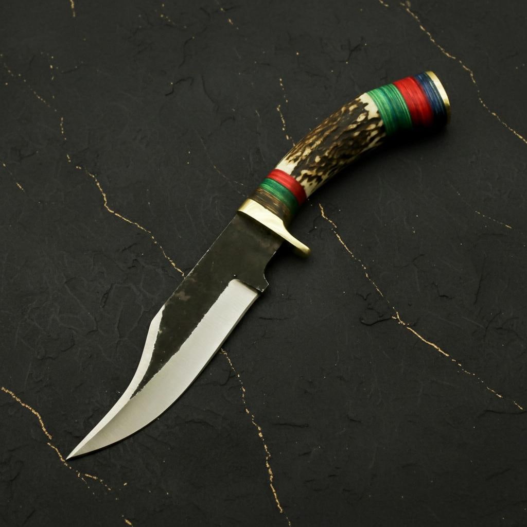 Handmade 512-Layer Damascus Steel Hunting Knife with Stag Horn Handle and Sheath - 3