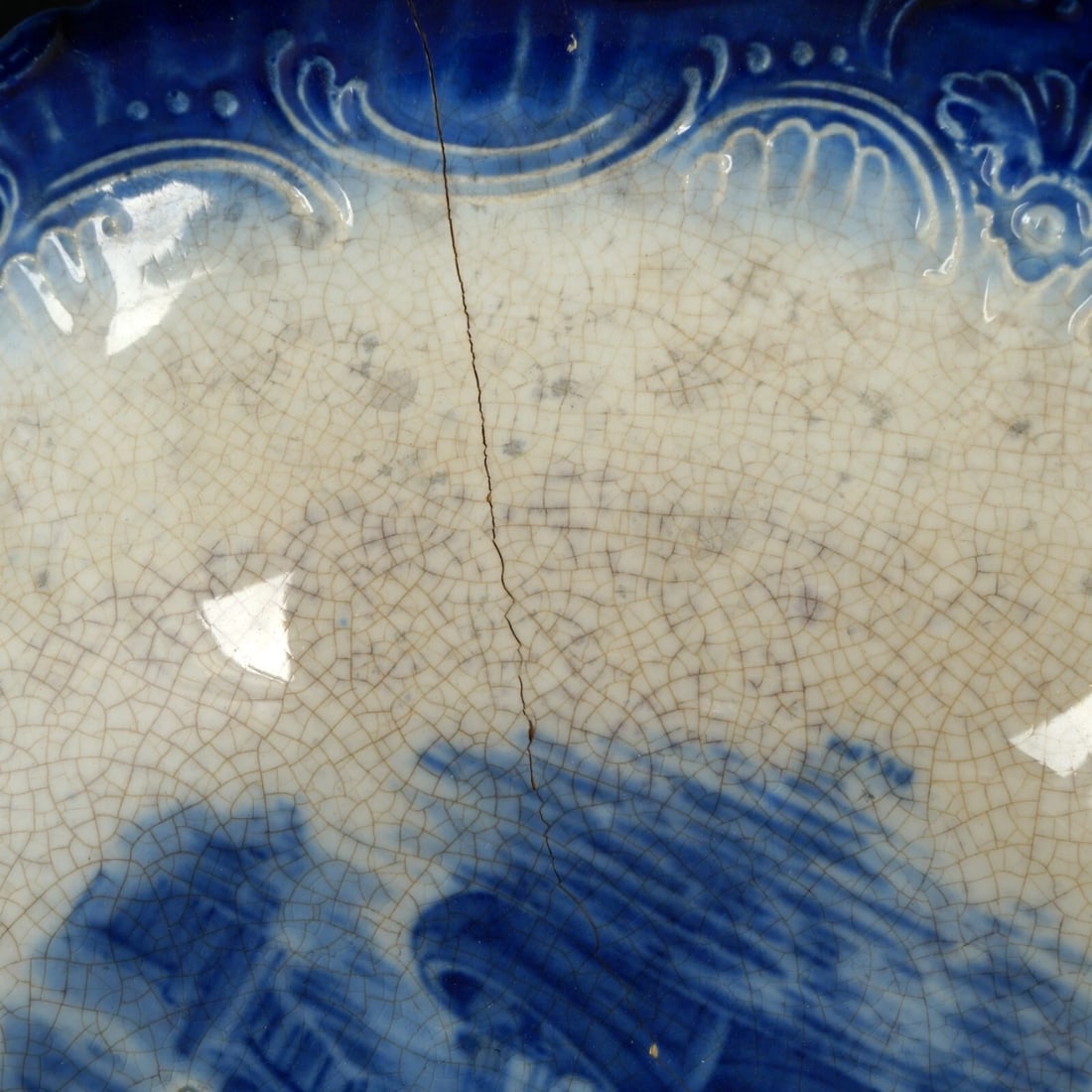 19th C Flow Blue Serving Bowl Delft Boat - 4