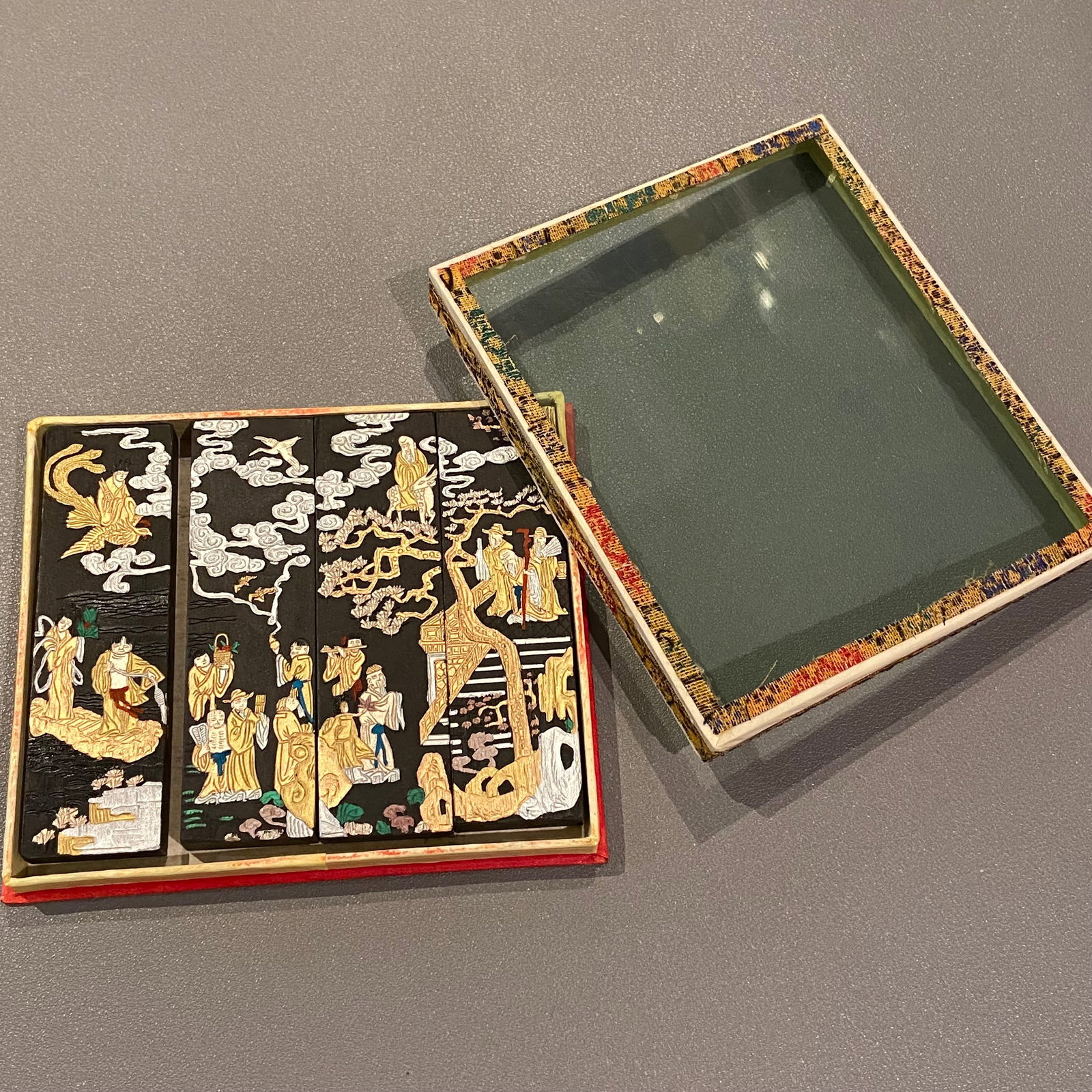 Vintage Chinese traditional Ink Sticks in original silk glass box - 2