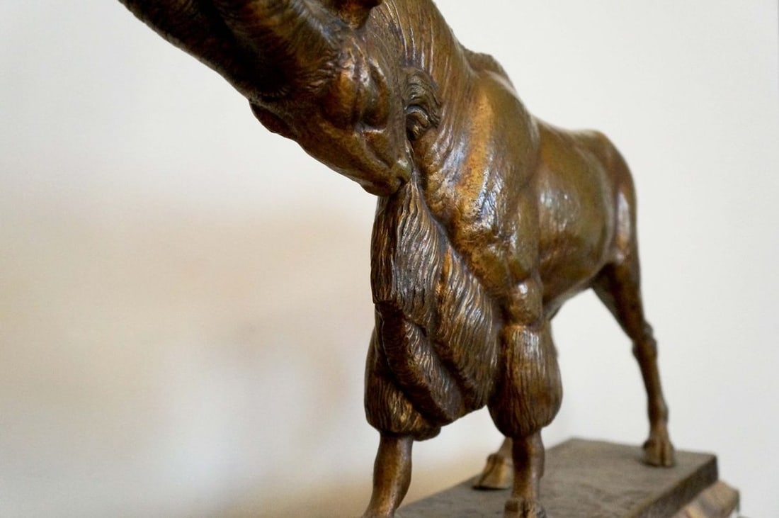 France Bronze sculpture of a bull mid 19th century - 10