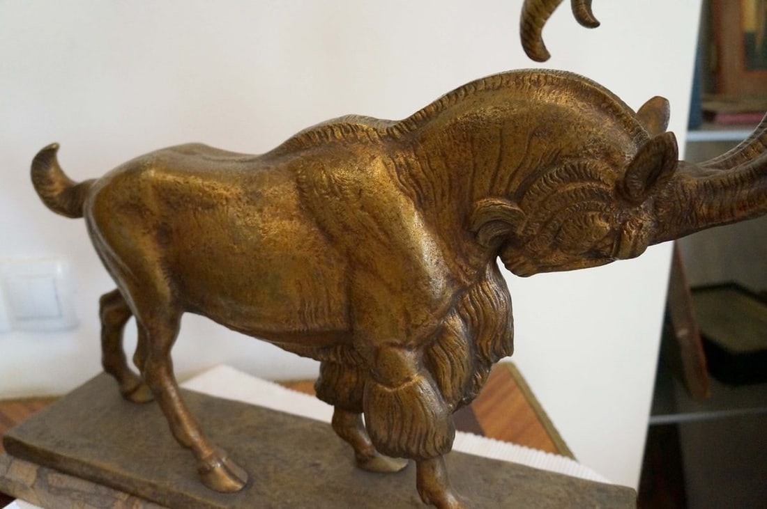 France Bronze sculpture of a bull mid 19th century - 16