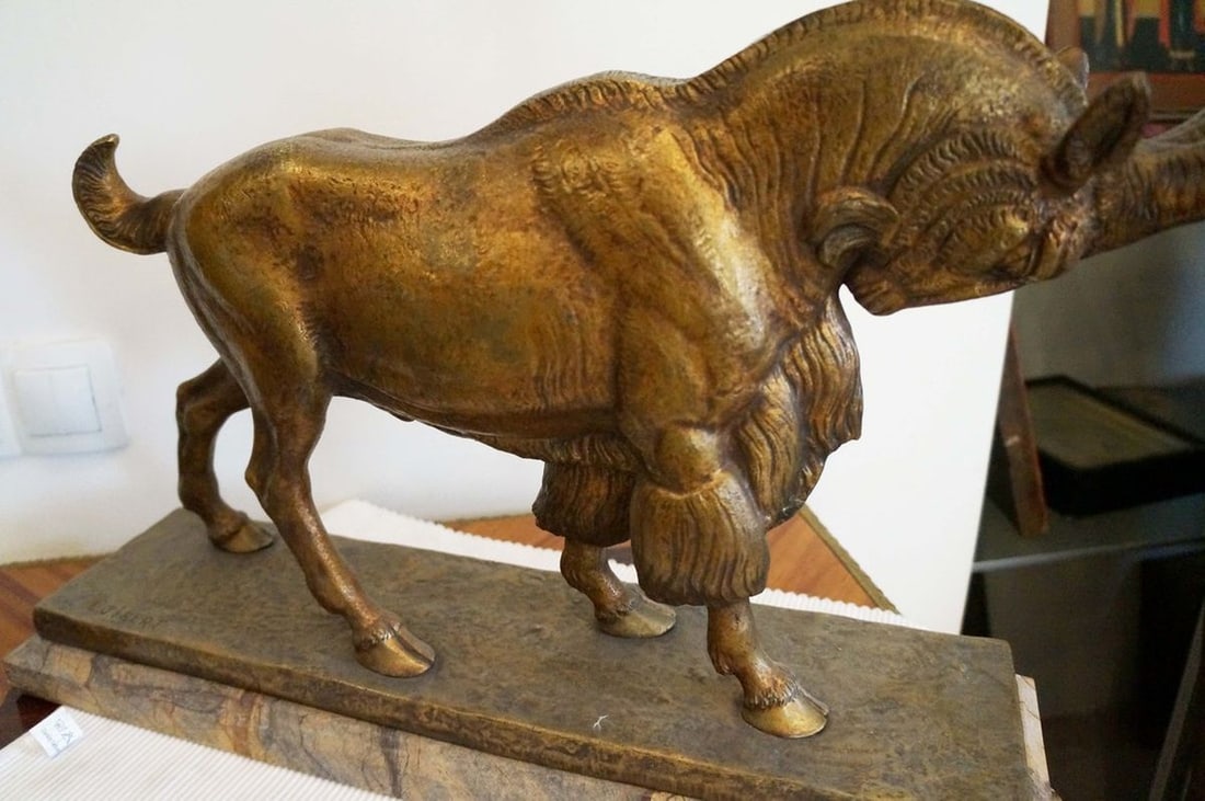 France Bronze sculpture of a bull mid 19th century - 17
