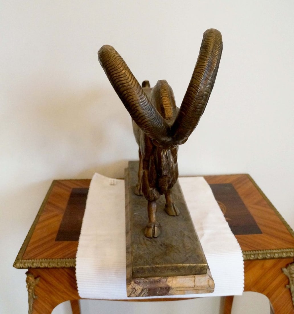 France Bronze sculpture of a bull mid 19th century - 3