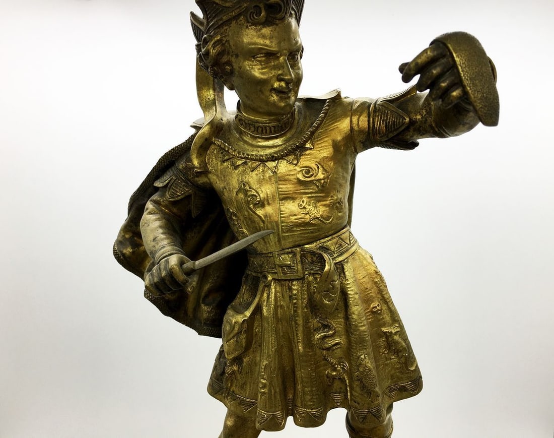 Bronze figure of a man on a watch - 5