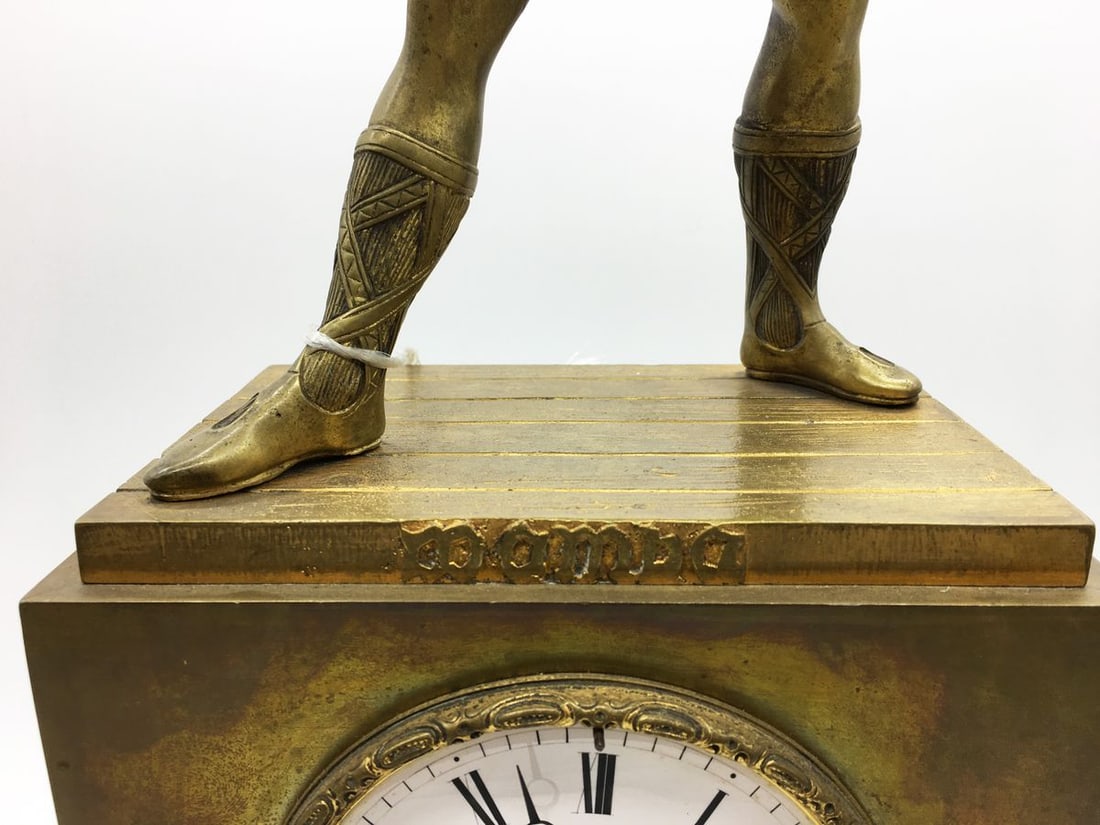 Bronze figure of a man on a watch - 8