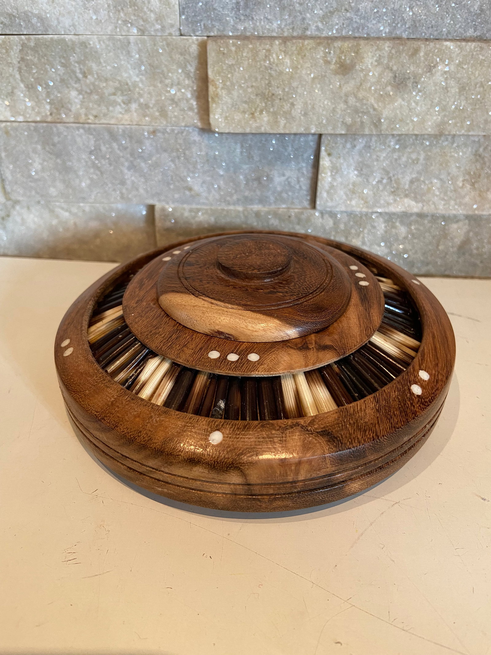 Antique Porcupine Quill Lidded Walnut Wooden Desk box Bowl Cigarettes Holer Ashtray - 7