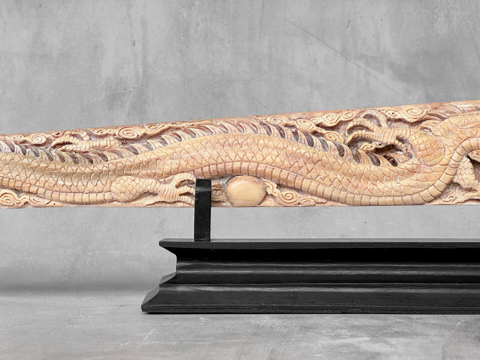 Impressive engraved swordfish rostrum - Dragon Phoenix motif - 6