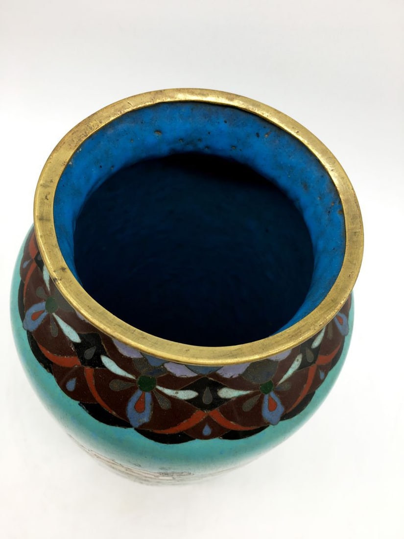 Porcelain vase made with cloisonne enamel technique - 2