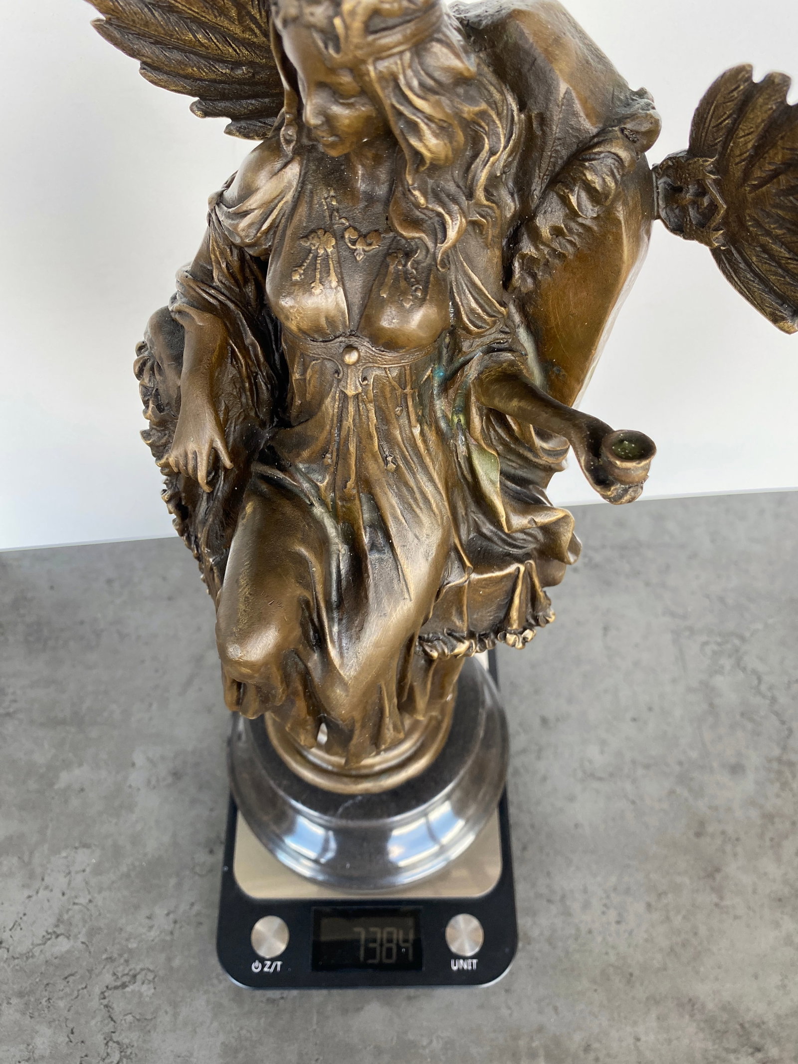 Sign. Bronze Egyptian Queen Cleopatra On marble base - 7