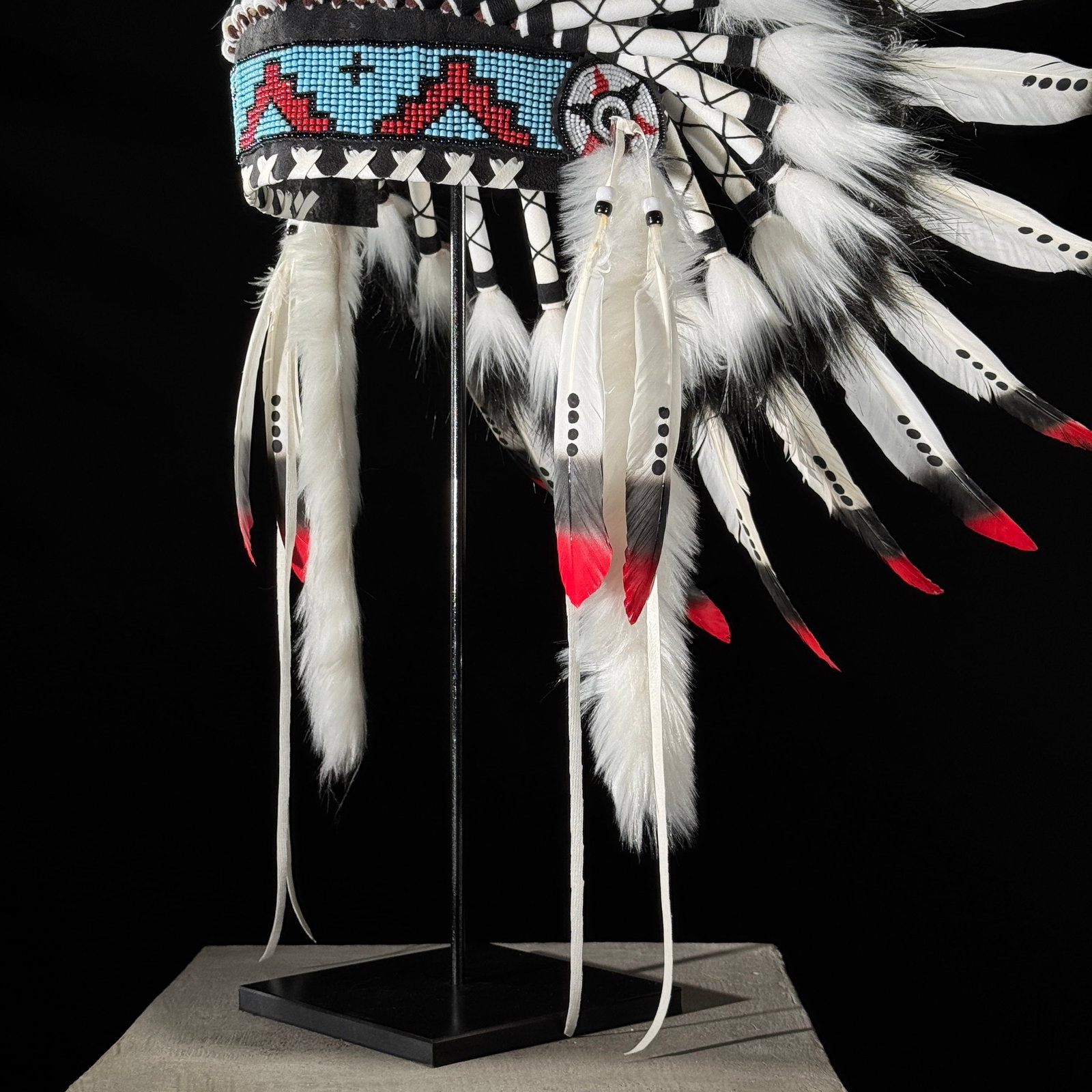 Beautiful remake of an Indian Headdress on a custom stand - 4