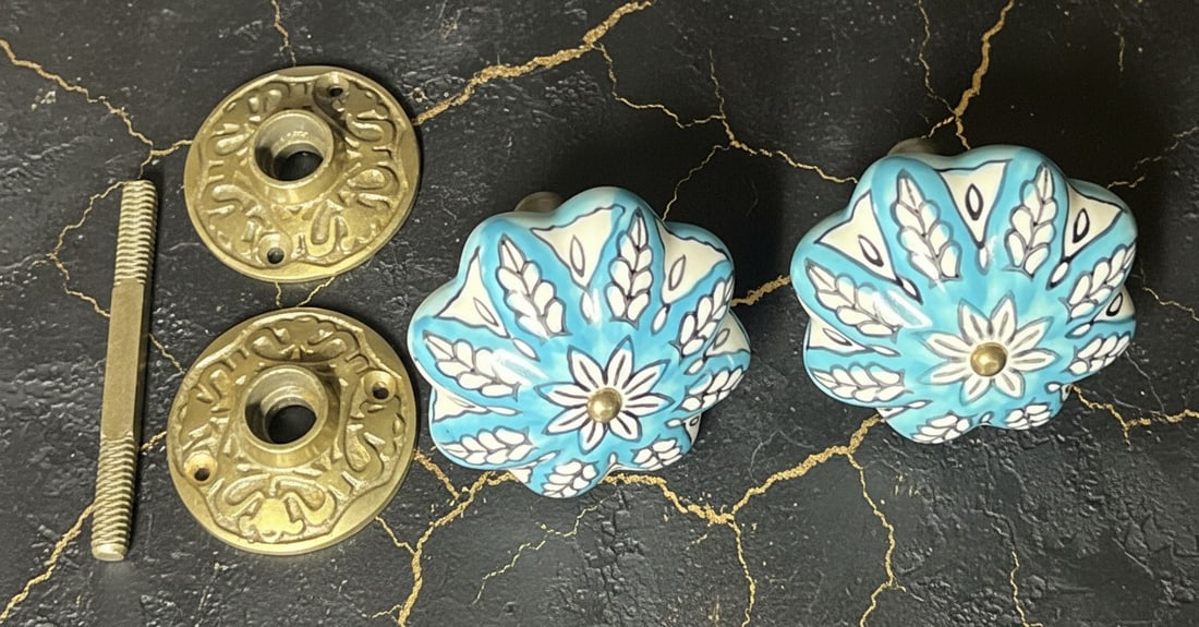 Antique Floral Porcelain Brass Door Knob Set Blue White Ceramic Hardware - 2
