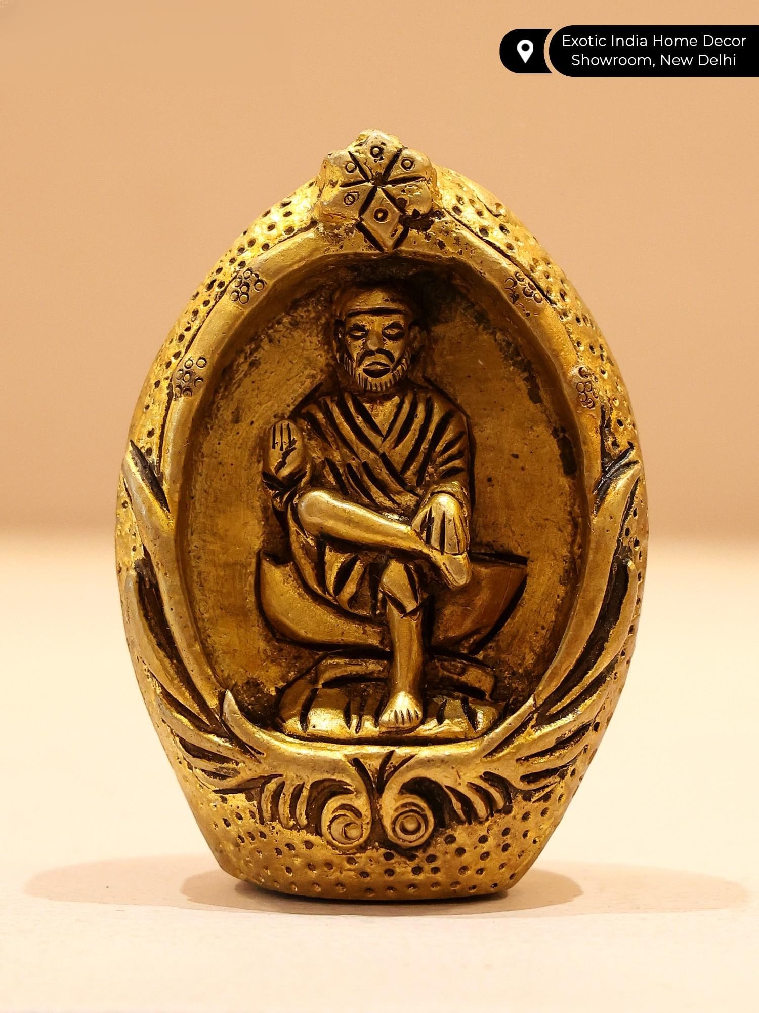 3" Small Oval Shaped Sai Baba Statue in Brass - 2