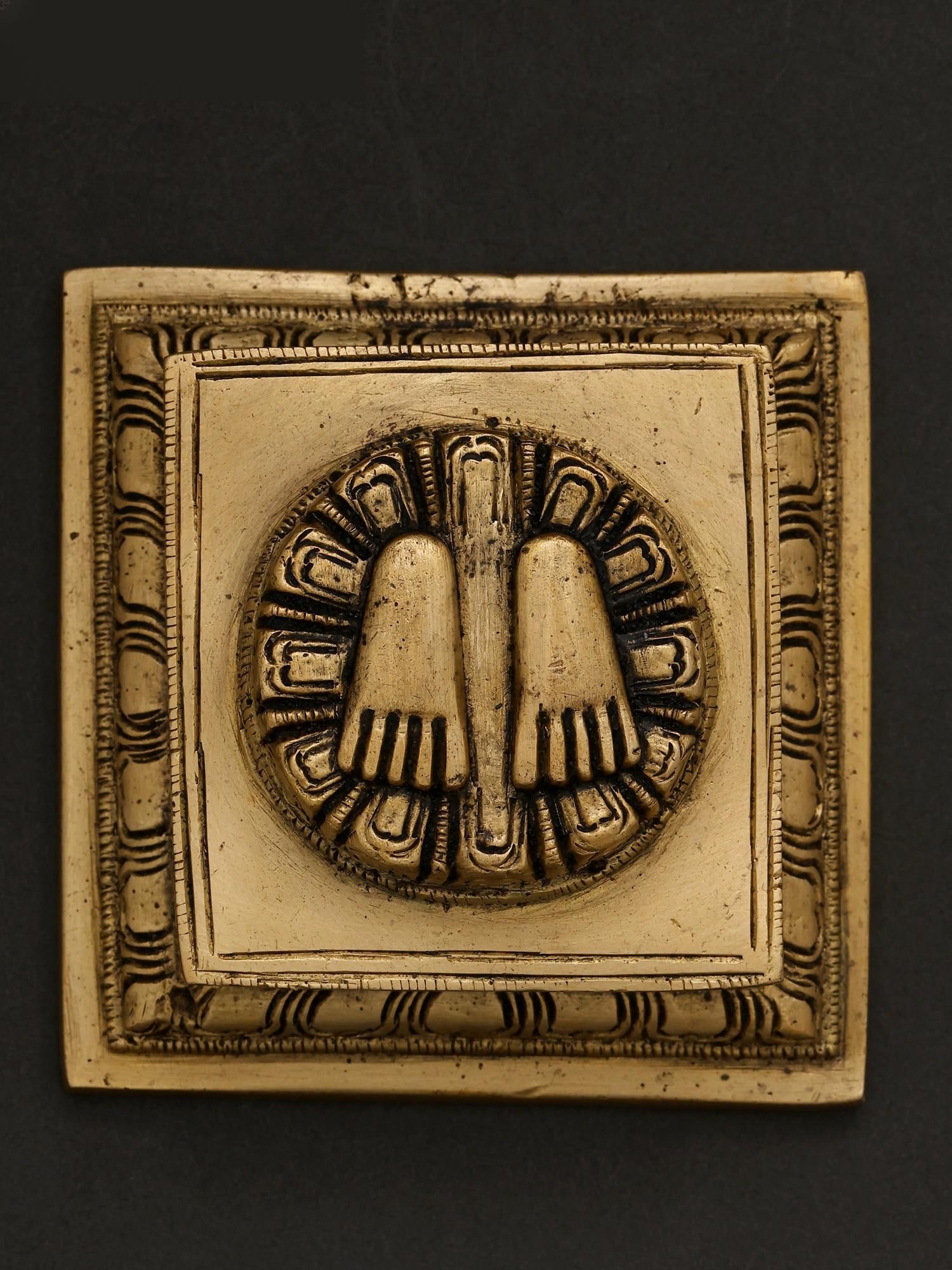 3" Small Brass Charan Paduka: Title: 3" Small Brass Charan Paduka Description: Additional Information: itemcode: DDP083 Reserve: $57.00 Shipping: Domestic: Shipping rates are determined by destination International: Foreign