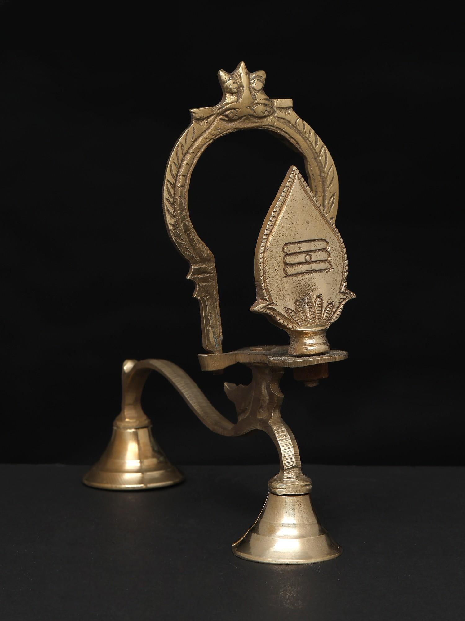 7" Brass Shodash Upachara Vel Lamp: Title: 7" Brass Shodash Upachara Vel Lamp Description: Additional Information: itemcode: DDP347 Reserve: $41.00 Shipping: Domestic: Shipping rates are determined by destination International: Foreign 