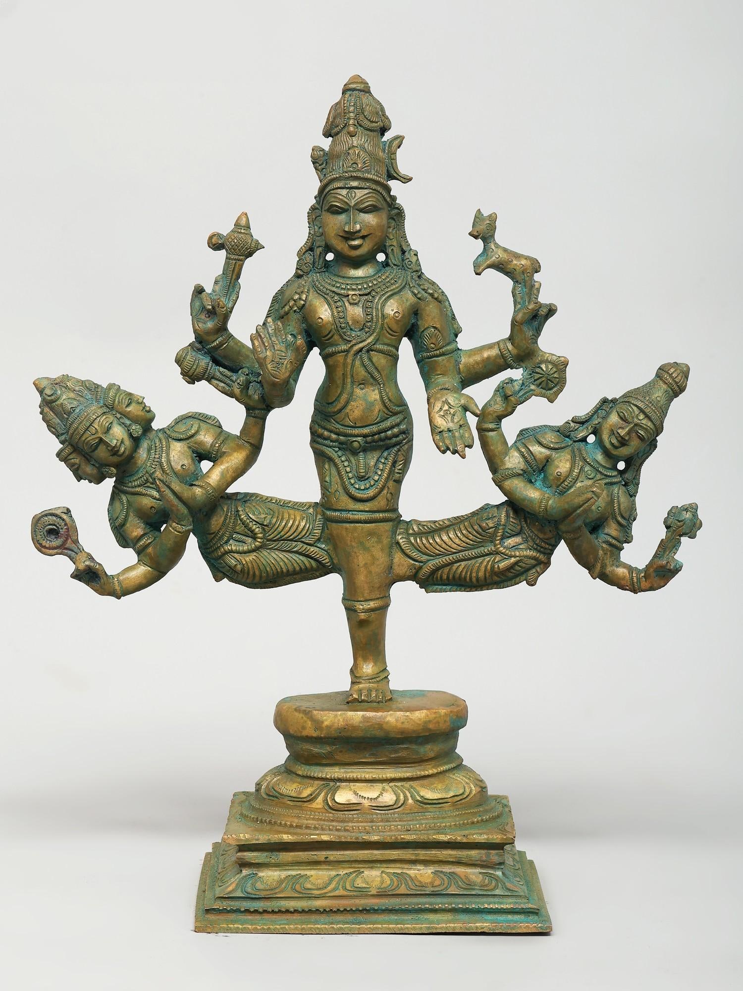11" Ekapadamurthi - Divine Form of Lord Shiva with Lord Brahma and Lord Vishnu / Madhuchista Vidhana (1 of 2)