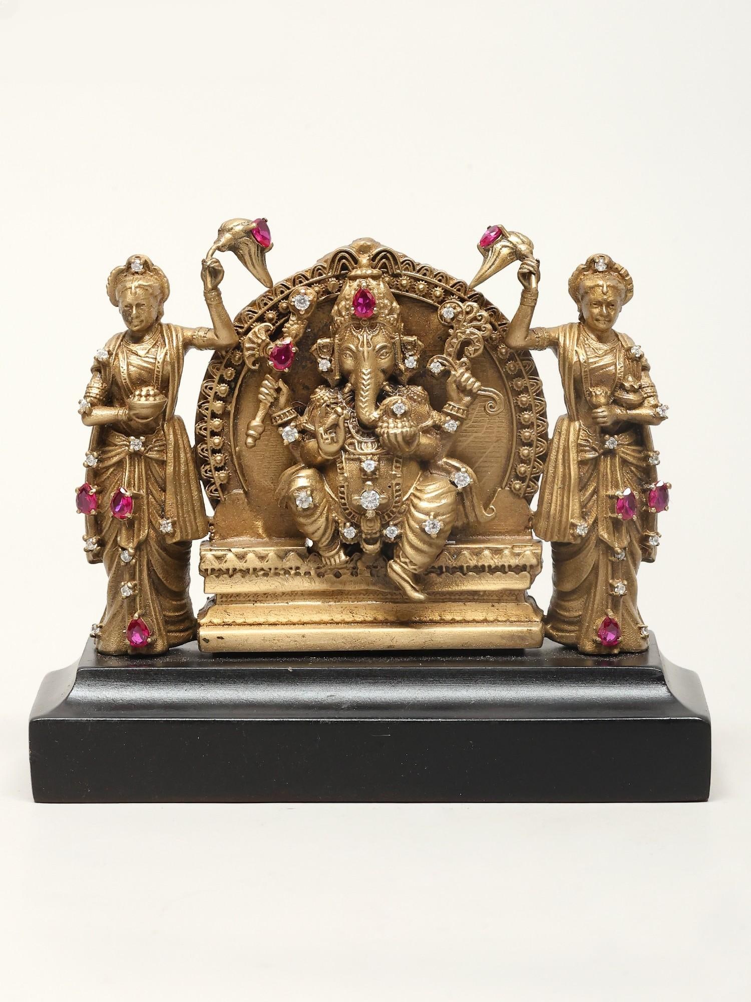 3" Small Seated Lord Ganapati With Riddhi And Siddhi / Brass Idol for Car Dashboard: Title: 3" Small Seated Lord Ganapati With Riddhi And Siddhi / Brass Idol for Car Dashboard Description: Additional Information: itemcode: DDP705 Reserve: $98.00 Shipping: Domestic: Shipping rates are