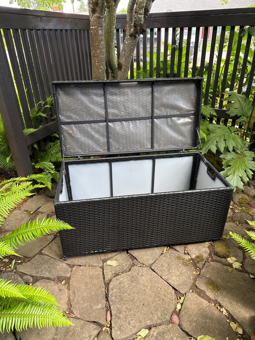 Outdoor Wicker Storage Chest with Liner - 2