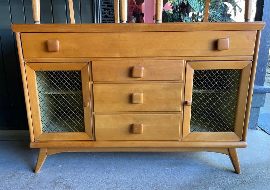 Six Chair Mid-Century Modern Dining Set with Sideboard in the style of Heywood Wakefield - 5