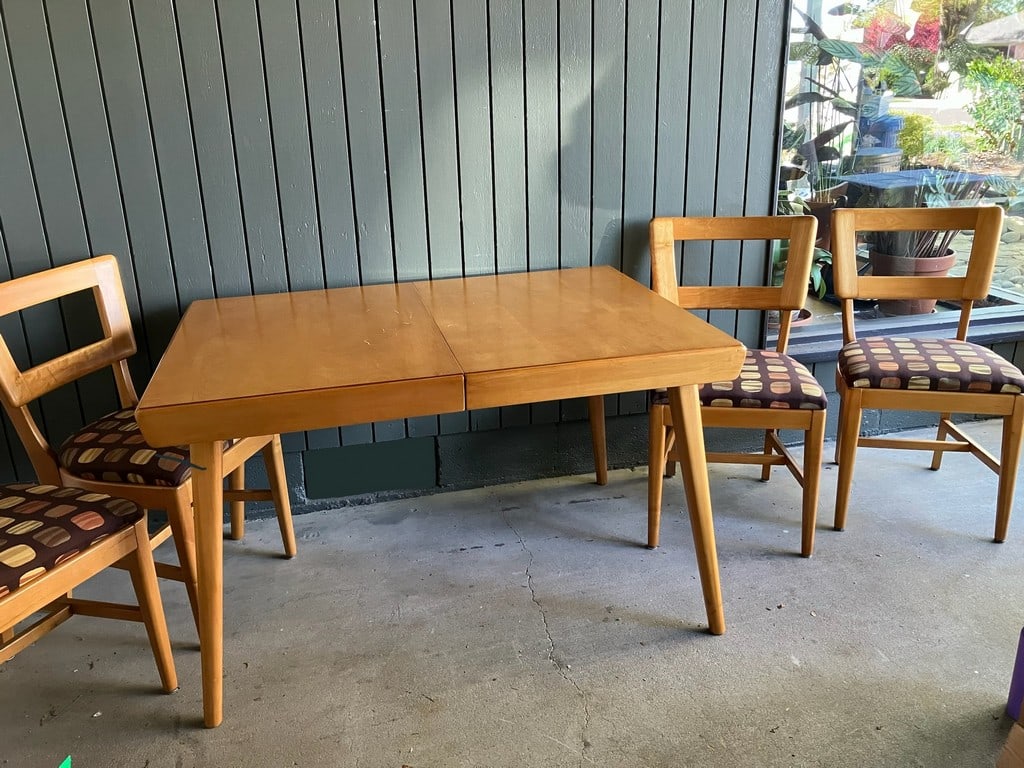 Six Chair Mid-Century Modern Dining Set with Sideboard in the style of Heywood Wakefield - 8