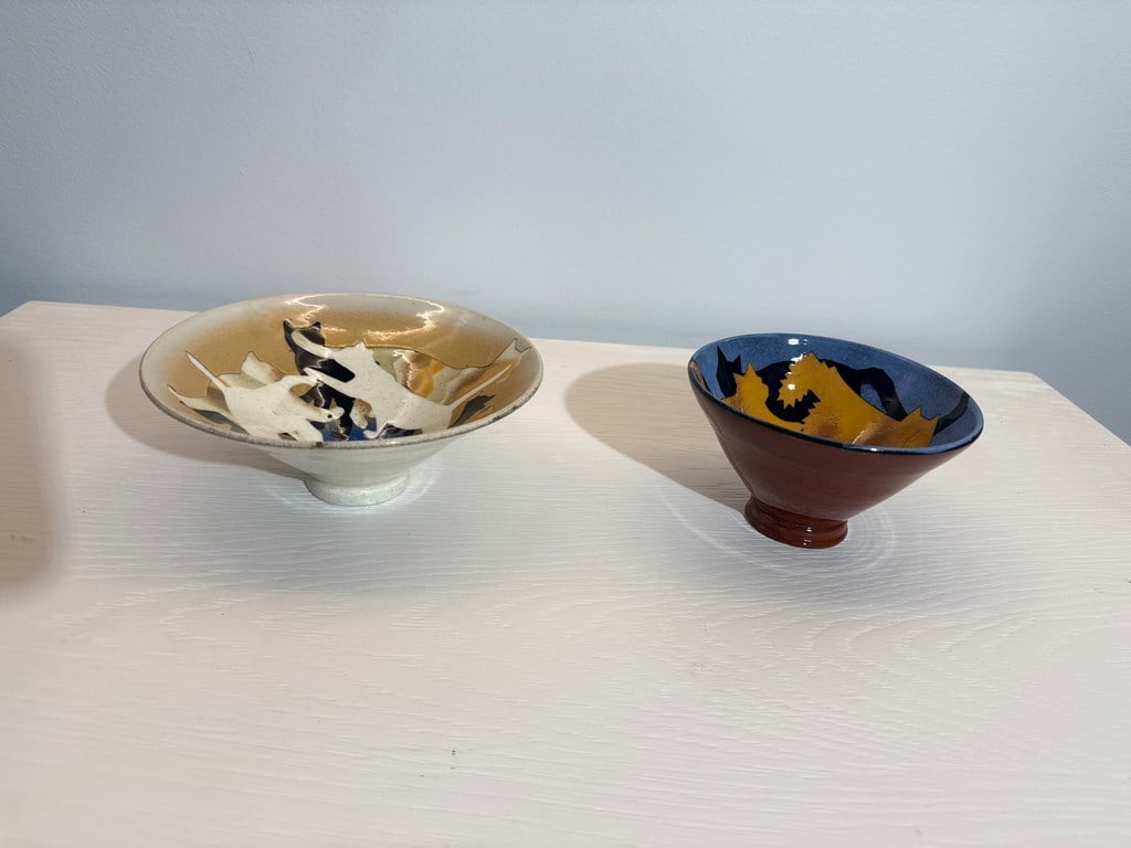 Pair of Studio Inlaid Cat Pottery Bowls - 2