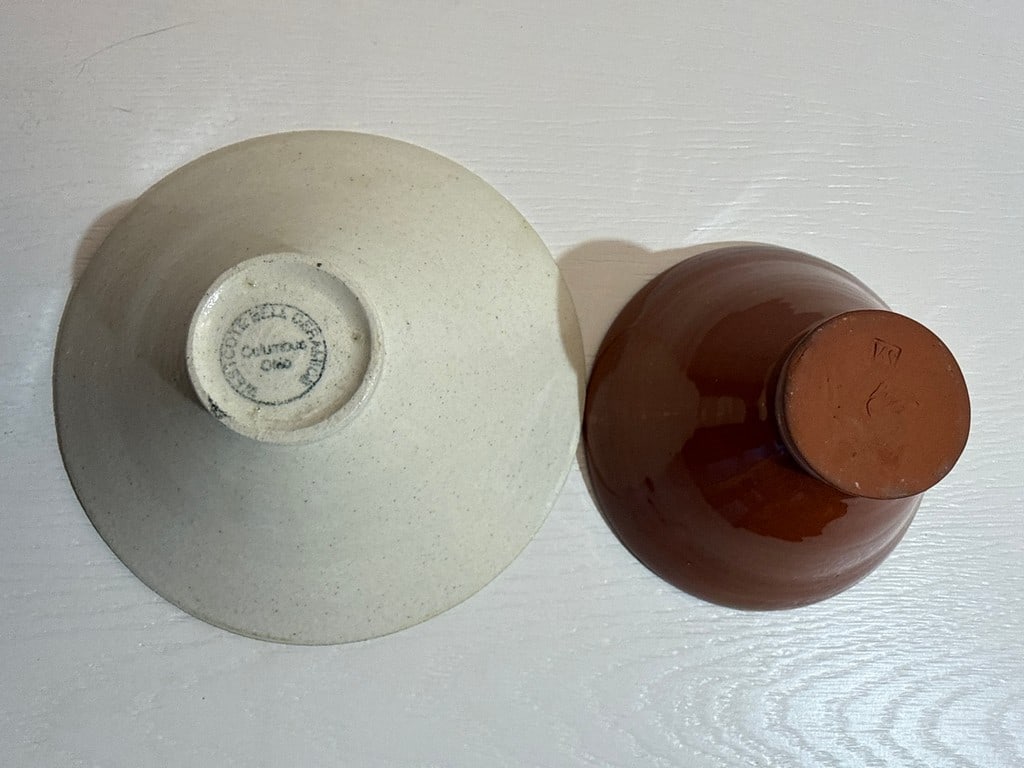 Pair of Studio Inlaid Cat Pottery Bowls - 3