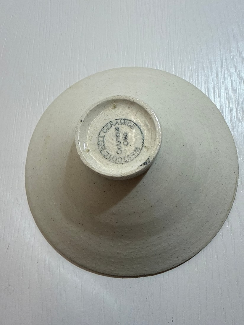 Pair of Studio Inlaid Cat Pottery Bowls - 4