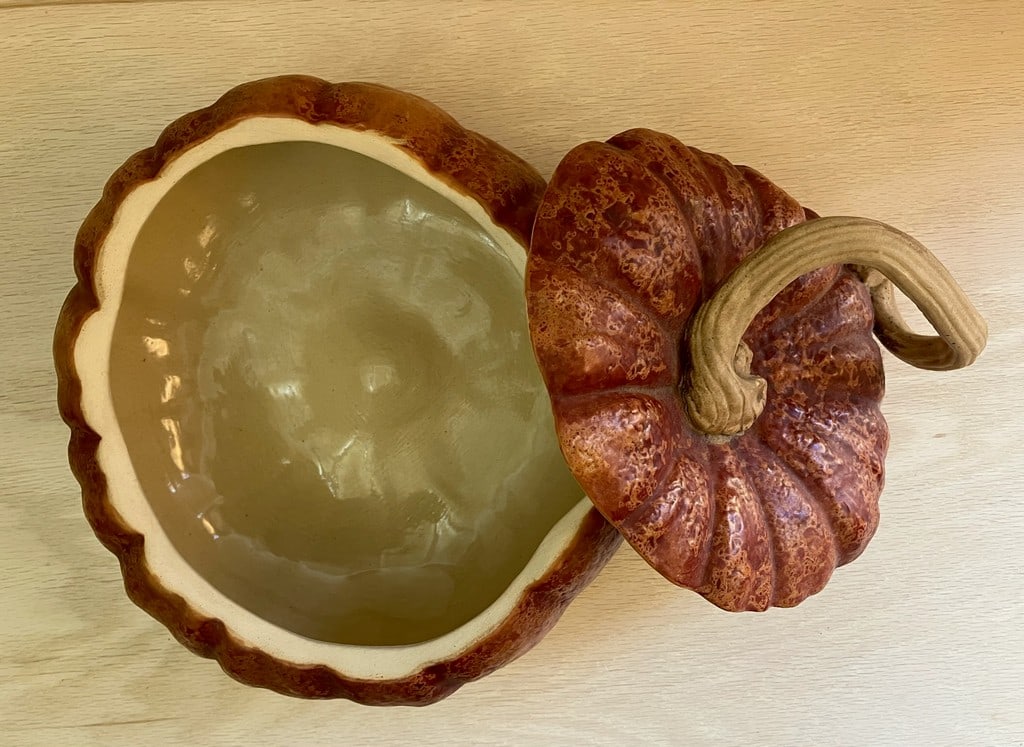 Large Artisan Majolica Pumpkin Tureen - 8