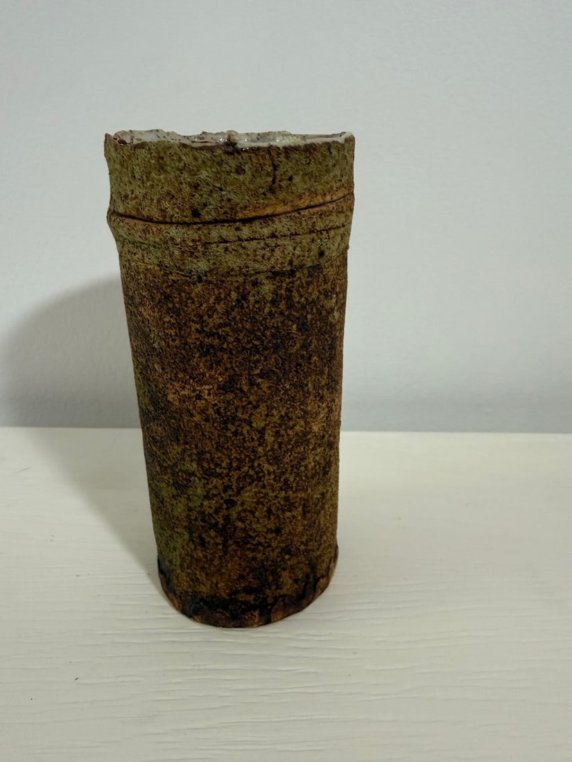 Trio of Brutalist Coral-Sand Cylindrical Vases, signed and dated, Donald Schnell - 5