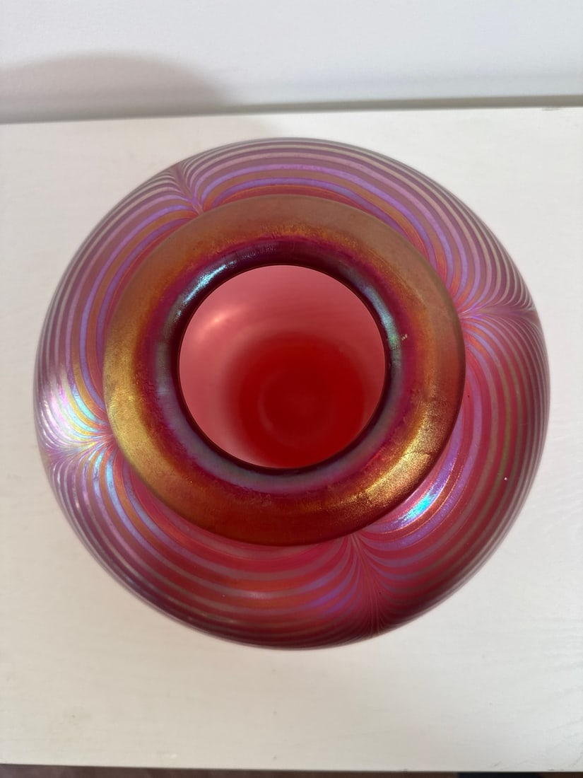 Rare 1985 Correia Art Glass Centerpiece Vase - 5